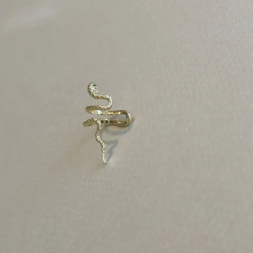 Snake cuff earrings M1249